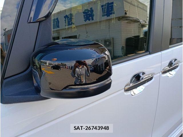 Honda N BOX CUSTOM 2023-10 8781335-28