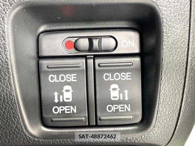 Honda N BOX CUSTOM 2015-06 8796893-4