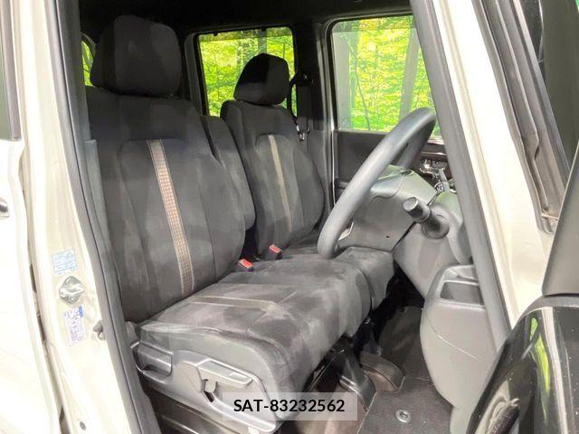 Honda N BOX CUSTOM 2019-09 8796881-7