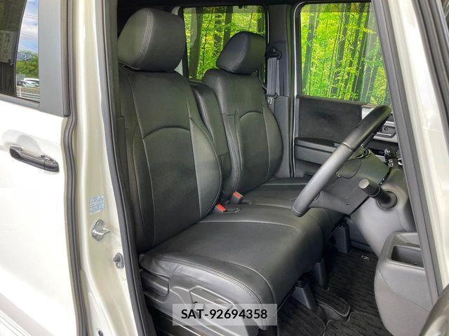 Honda N BOX CUSTOM 2023-11 8796860-7