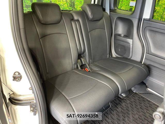 Honda N BOX CUSTOM 2023-11 8796860-8