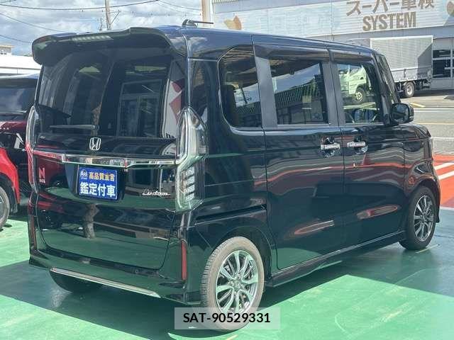 Honda N BOX CUSTOM 2022-01 8796871-12