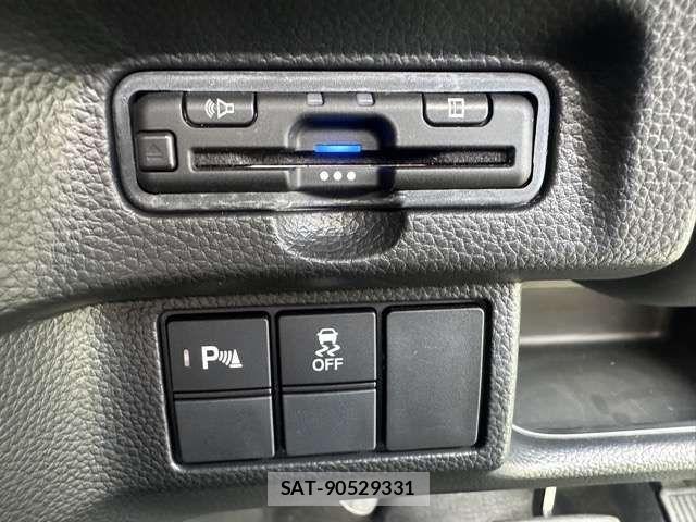 Honda N BOX CUSTOM 2022-01 8796871-17