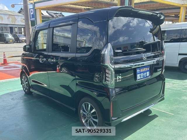 Honda N BOX CUSTOM 2022-01 8796871-3
