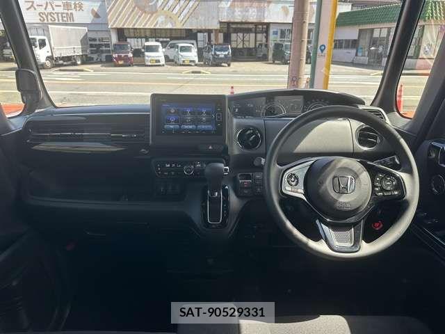 Honda N BOX CUSTOM 2022-01 8796871-6