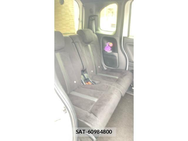 Honda N BOX CUSTOM 2022-04 8796896-13