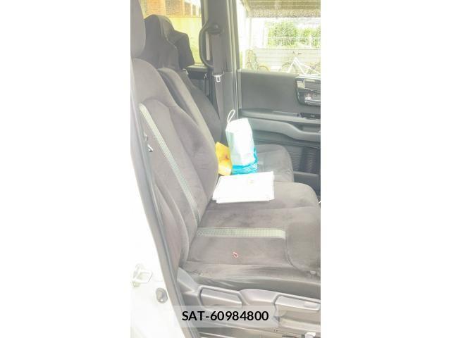 Honda N BOX CUSTOM 2022-04 8796896-23
