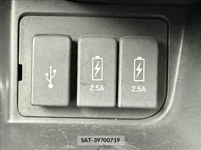 Honda N BOX CUSTOM 2017-09 8796903-26