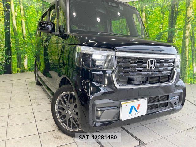 Honda N BOX CUSTOM 2023-10 8796857-11