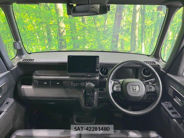Honda N BOX CUSTOM 2023-10 8796857-1