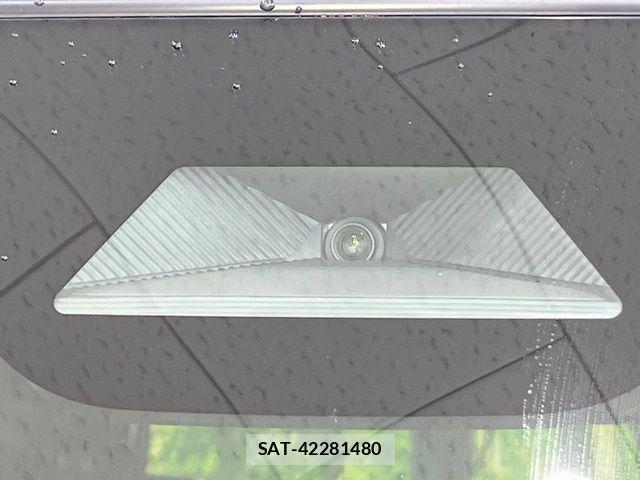 Honda N BOX CUSTOM 2023-10 8796857-4