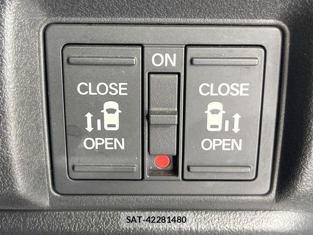 Honda N BOX CUSTOM 2023-10 8796857-5