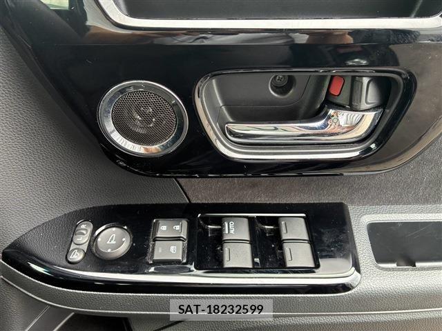 Honda N BOX CUSTOM 2021-09 8796877-27