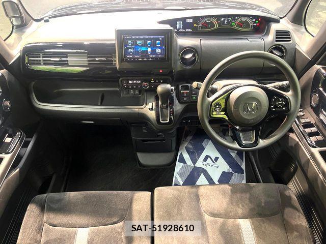 Honda N BOX CUSTOM 2022-03 8796869-1