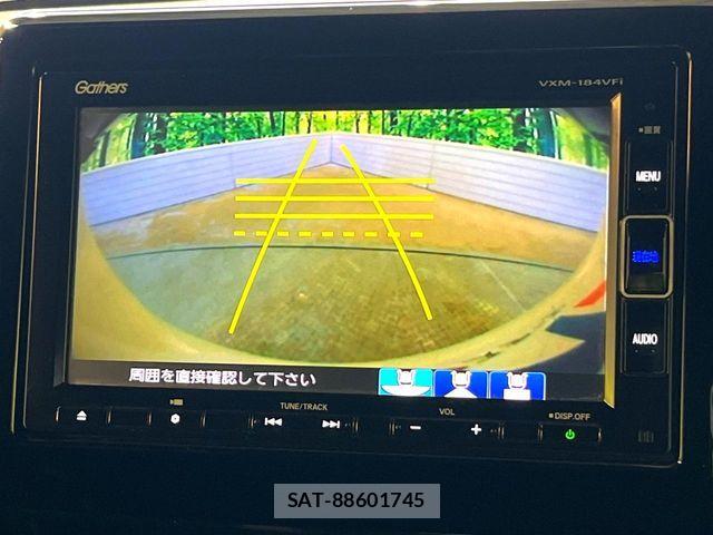 Honda N BOX CUSTOM 2018-02 8796883-4