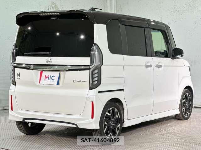 Honda N BOX CUSTOM 2018-09 8796878-4