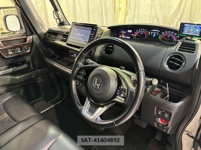 Honda N BOX CUSTOM 2018-09 8796878-8