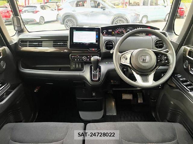 Honda N BOX CUSTOM 2017-11 8796887-1