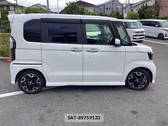 Honda N BOX CUSTOM 2019-06 8796879-14
