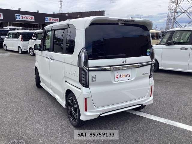 Honda N BOX CUSTOM 2019-06 8796879-17