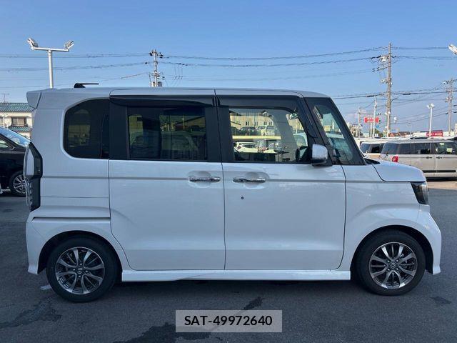 Honda N BOX CUSTOM 2022-11 8796870-16