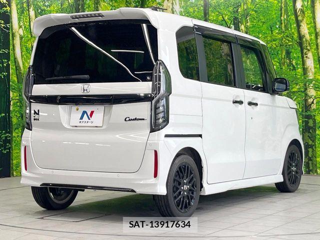 Honda N BOX CUSTOM 2022-01 8796858-16