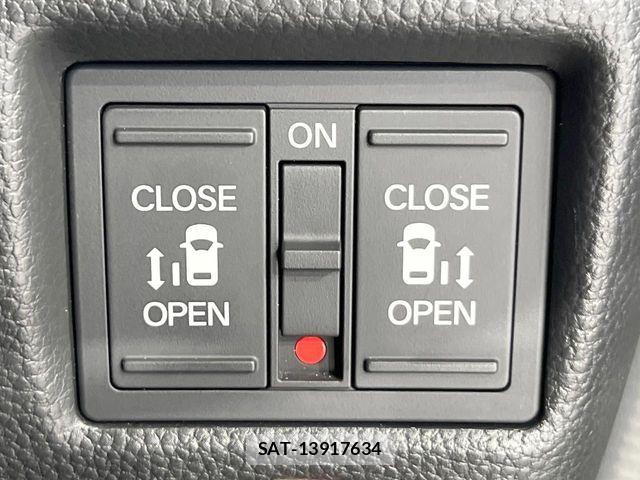 Honda N BOX CUSTOM 2022-01 8796858-5