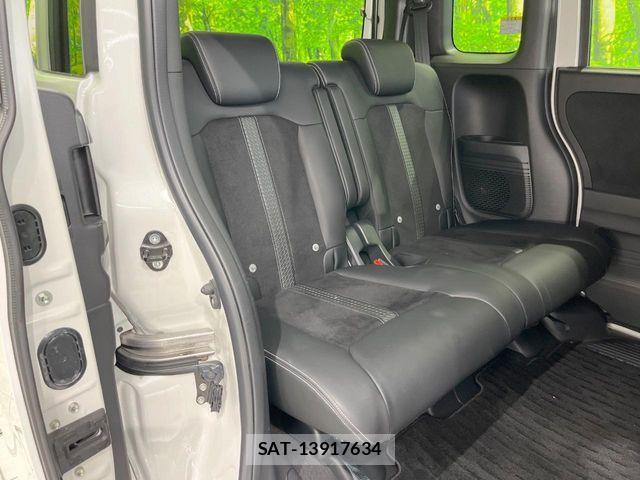 Honda N BOX CUSTOM 2022-01 8796858-8