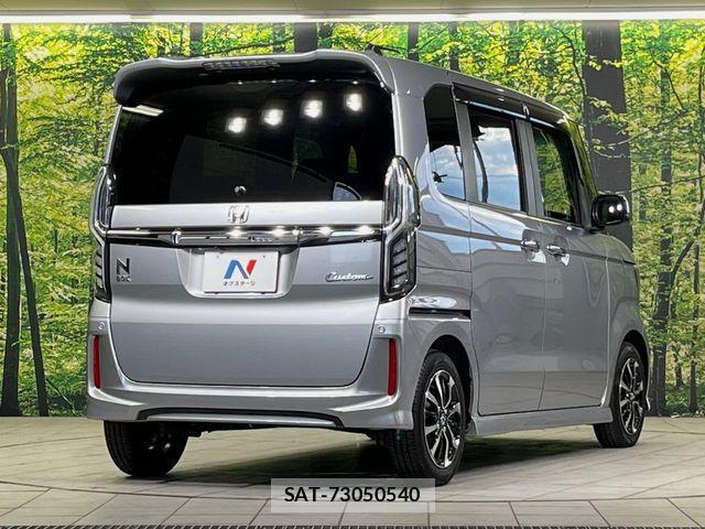 Honda N BOX CUSTOM 2018-07 8796882-16
