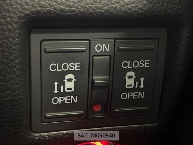 Honda N BOX CUSTOM 2018-07 8796882-5