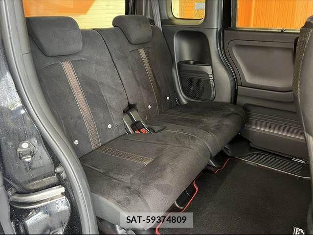 Honda N BOX CUSTOM 2018-09 8796891-17