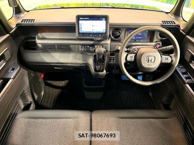 Honda N BOX CUSTOM 2024-02 8796862-1