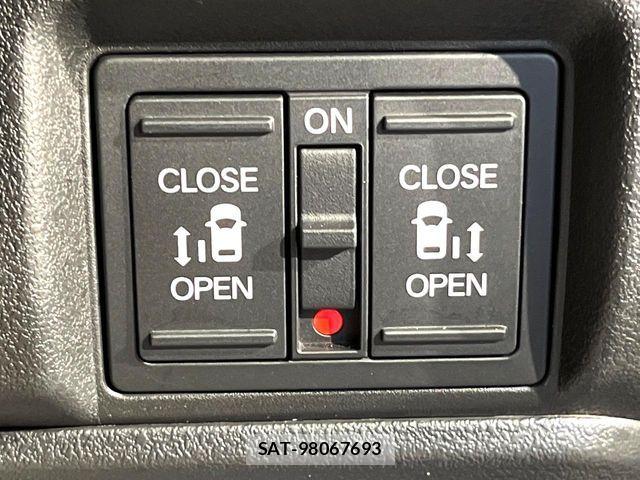 Honda N BOX CUSTOM 2024-02 8796862-5