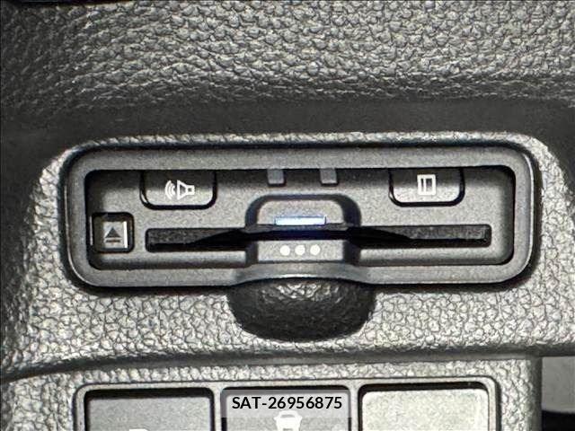 Honda N BOX CUSTOM 2021-06 8796880-22