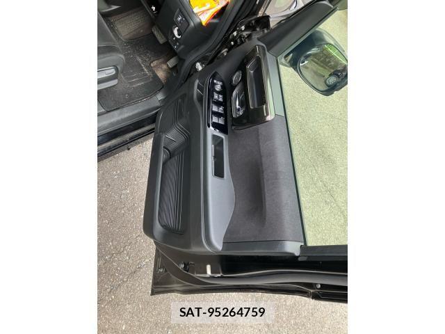 Honda N BOX CUSTOM 2019-02 8796905-12