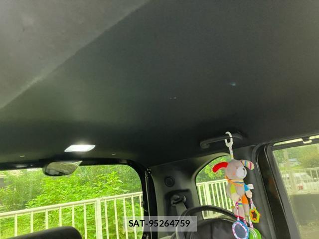 Honda N BOX CUSTOM 2019-02 8796905-16
