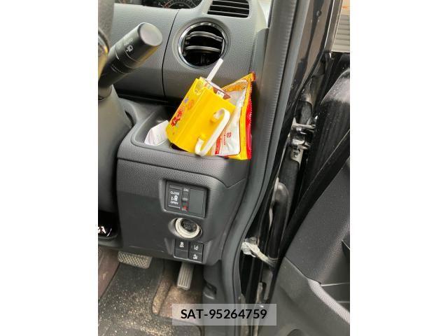 Honda N BOX CUSTOM 2019-02 8796905-18