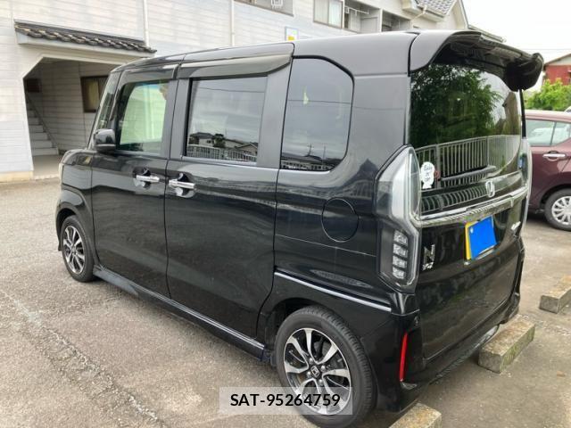 Honda N BOX CUSTOM 2019-02 8796905-3