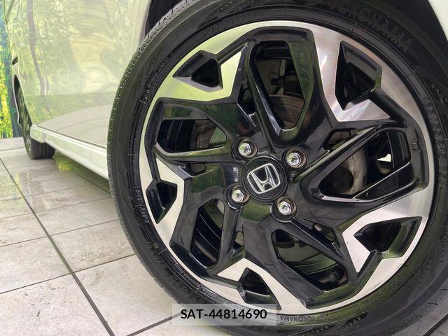 Honda N BOX CUSTOM 2019-10 8830714-12