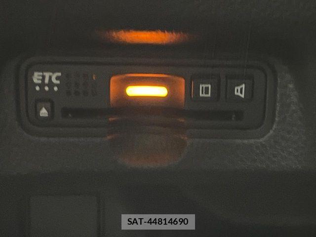 Honda N BOX CUSTOM 2019-10 8830714-6