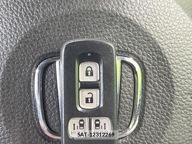 Honda N BOX CUSTOM 2019-10 8830708-6