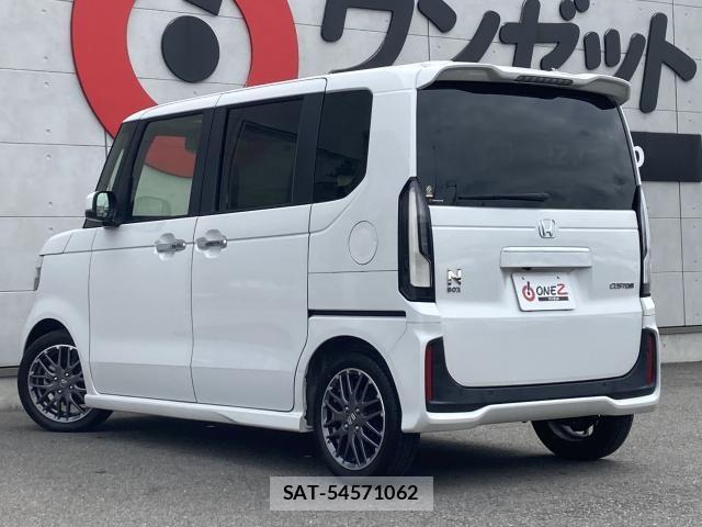 Honda N BOX CUSTOM 2024-01 8830697-11