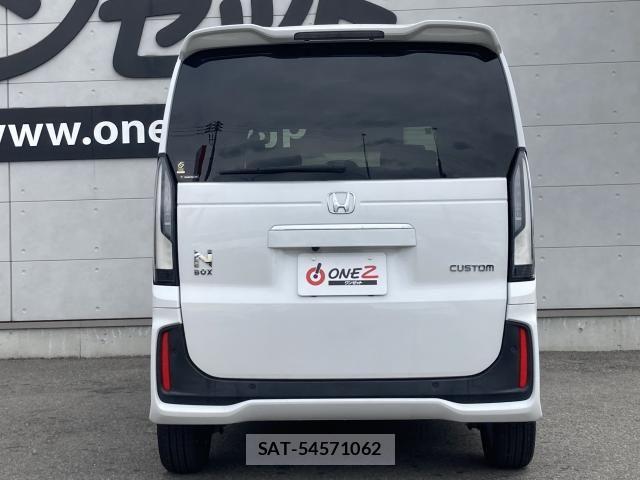 Honda N BOX CUSTOM 2024-01 8830697-14