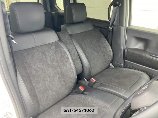 Honda N BOX CUSTOM 2024-01 8830697-18