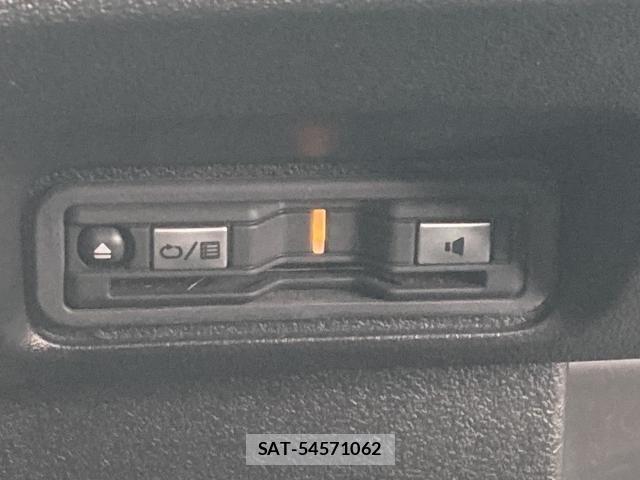 Honda N BOX CUSTOM 2024-01 8830697-28