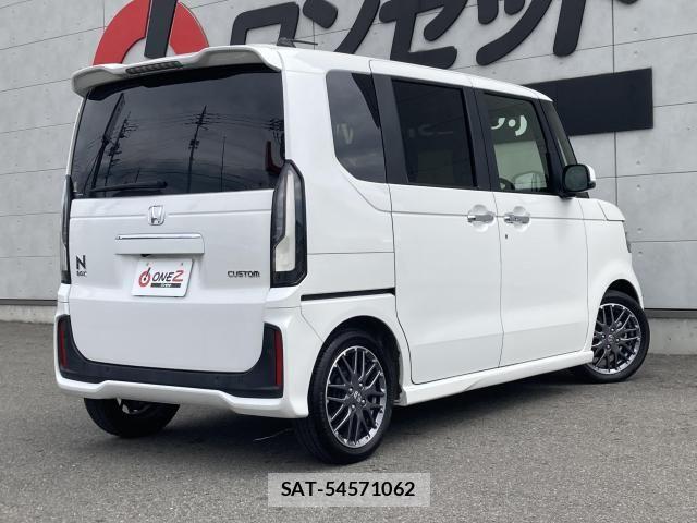 Honda N BOX CUSTOM 2024-01 8830697-2