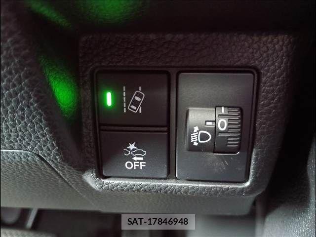 Honda N BOX CUSTOM 2022-11 8830728-12