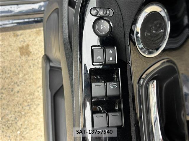 Honda N BOX CUSTOM 2021-06 8830713-18
