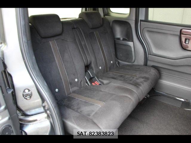 Honda N BOX CUSTOM 2019-11 8830732-10