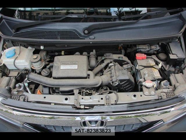 Honda N BOX CUSTOM 2019-11 8830732-13